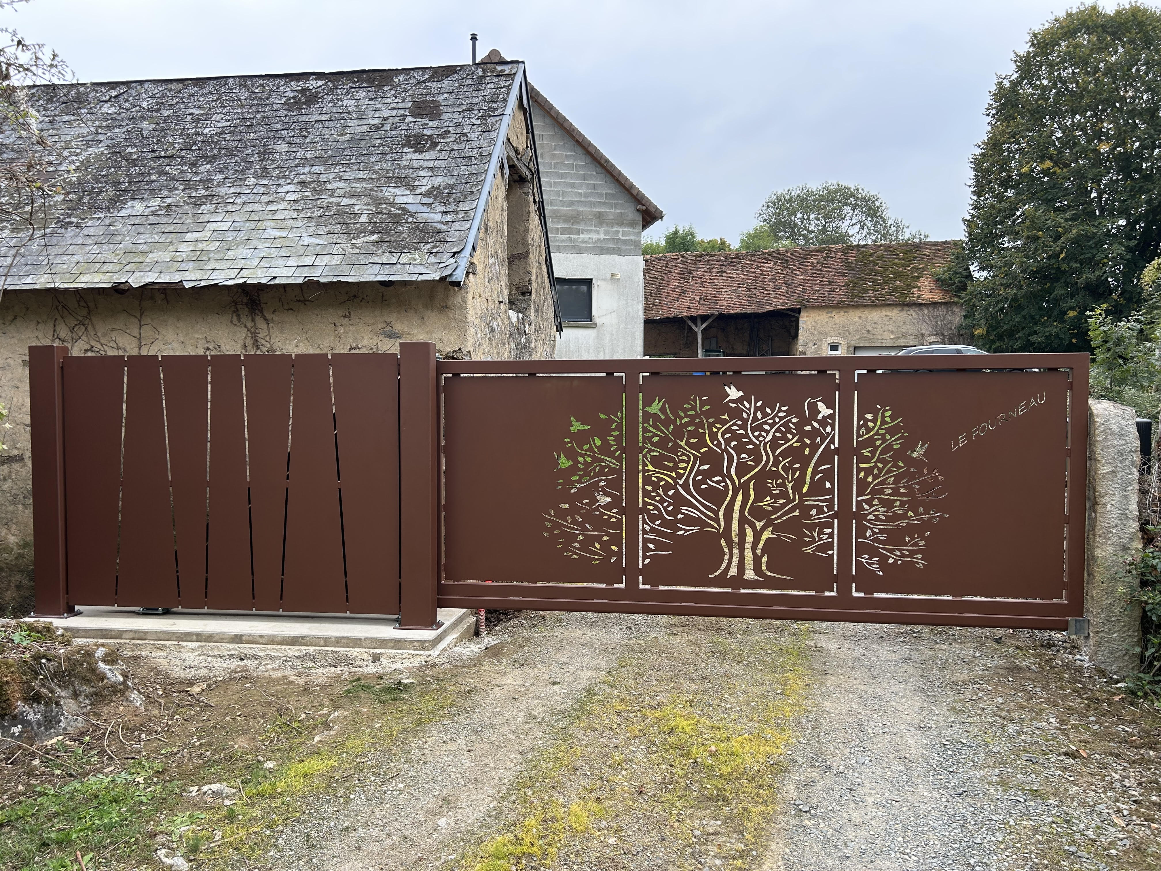 Réalisation : peinture complète de portail